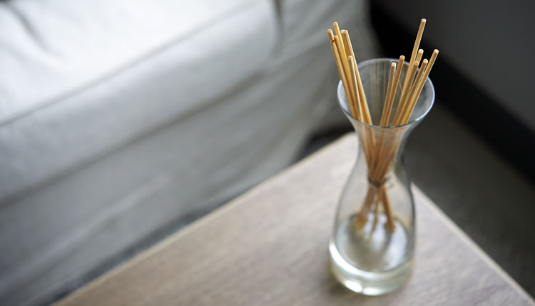 essential oil reed diffuser